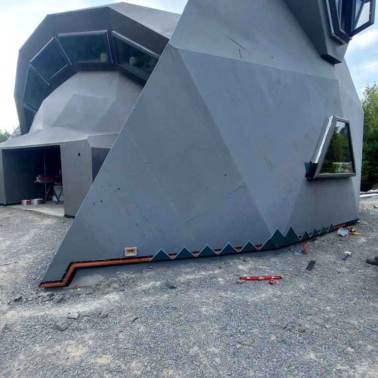 Standing seam metal roof